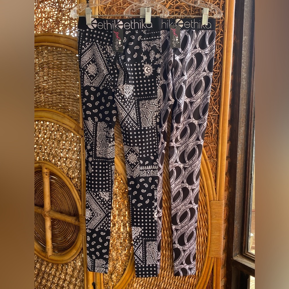 Two NWT Ethika Girls Black and White Graphic Leggings Set Size Small